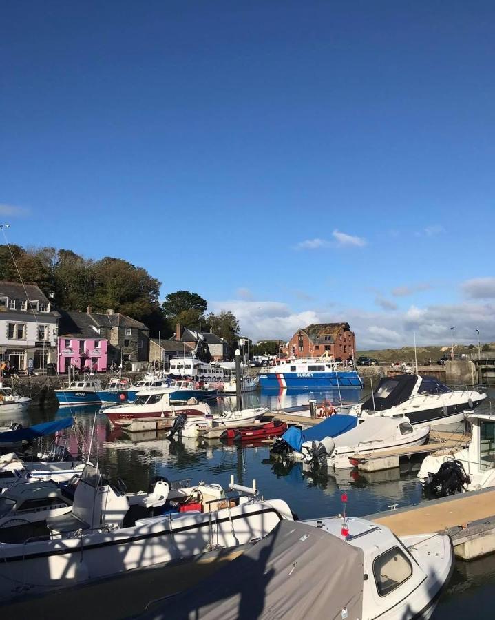 Sunny Corner, Padstow. Spacious 3 Bedrooms, 2.5 Bathrooms, Parking, Garden. Екстериор снимка