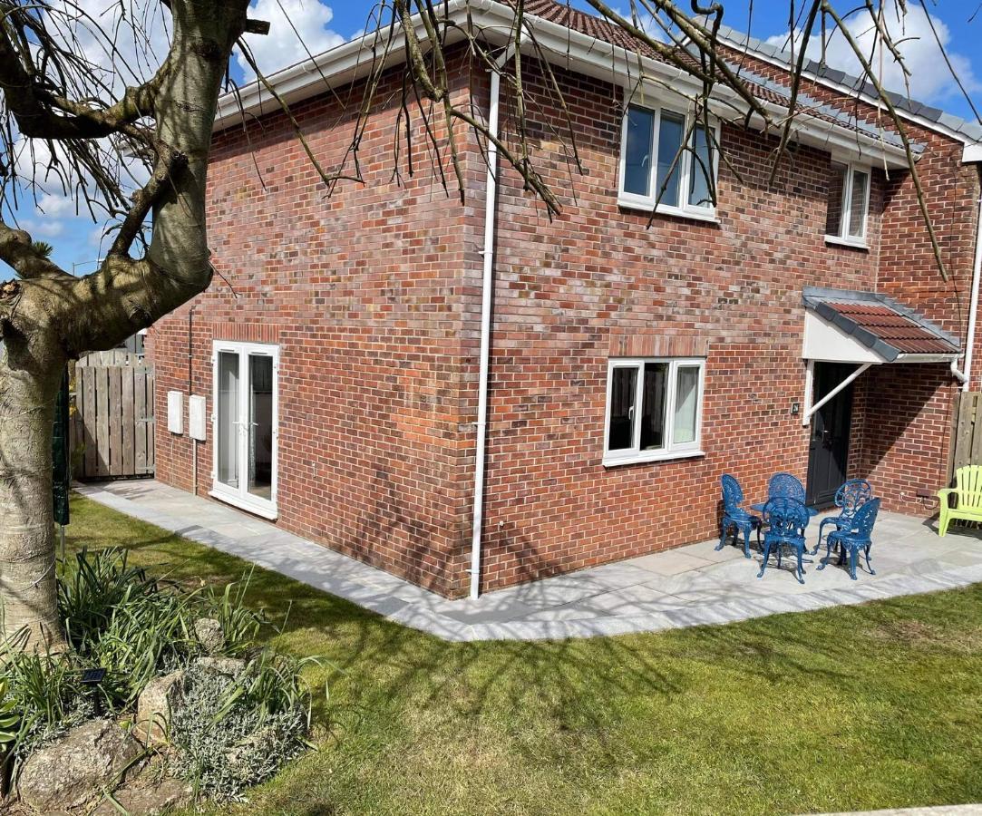 Sunny Corner, Padstow. Spacious 3 Bedrooms, 2.5 Bathrooms, Parking, Garden. Екстериор снимка